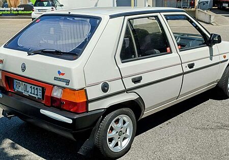 Skoda Favorit LX,Top Zustand