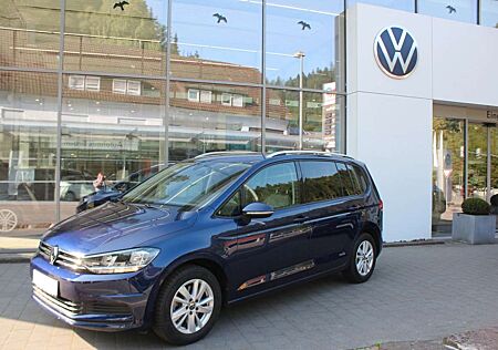 VW Touran Volkswagen Comfortline 1.5 TSI DSG Navi,AHK,7Sitzer