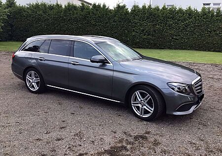Mercedes-Benz E 250 T 9G-TRONIC Exclusive