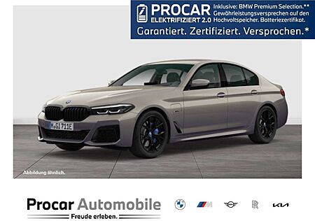 BMW 545 e xDrive M SPORT+AHK+HuD+HiFi+PA+19" LMR