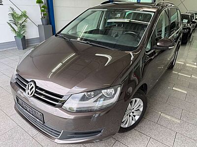 Volkswagen Sharan 2.0 TDI*7-SITZ*AUTOM*NAVI*PDC*TMP*ZAHNRNE