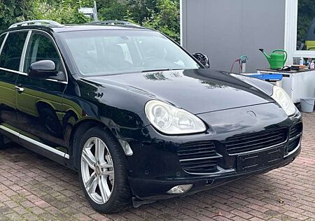 Porsche Cayenne S 4,5 LEDER MOTORSCHADEN