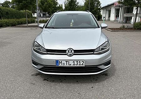 VW Golf Variant Volkswagen 1.6 TDI (BlueMotion Technology) Trendline