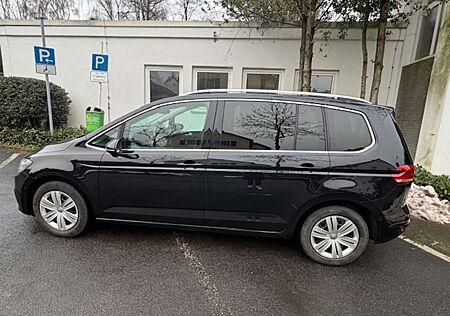 VW Touran Volkswagen 1.4 TSI (BlueMotion Technology) DSG Highline