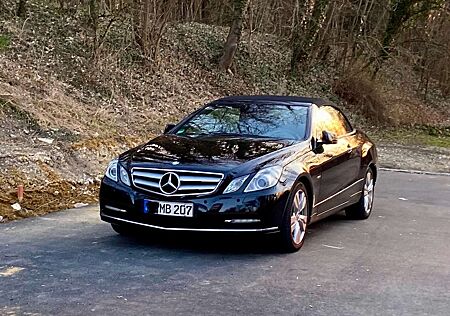 Mercedes-Benz E 200 Cabrio BlueEFFICIENCY 7G-TRONIC Elegance