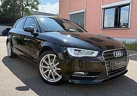 Audi A3 Sportback S line Sportpaket / 1.Hand / XENON
