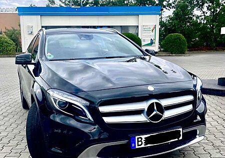 Mercedes-Benz GLA 250 7G-DCT Urban