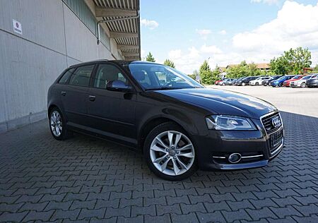 Audi A3 2.0TDI quattro Xenon SHZ PDC Freisprech