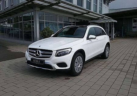 Mercedes-Benz GLC 220 D EXCLUSIVE 4 MATIC+AMG+AHK+KAMERA+PANO+