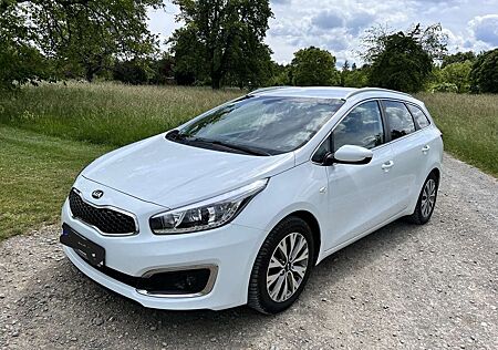 Kia XCeed Ceed SW / cee'd SW Ceed 1.6 CRDi 136 ISG SW Dream-Team Edition