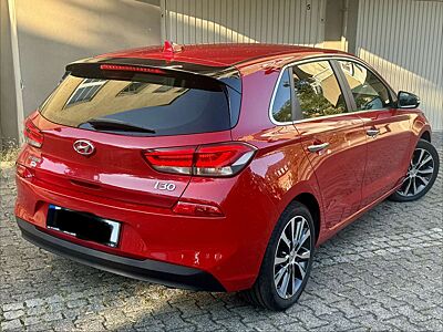 Hyundai i30 1.6 CRDI Intro Edition/ Keyless / Xenon Led/ Navi