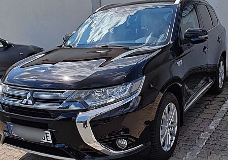 Mitsubishi Outlander Plug-In Hybrid 2.0 4WD Plug-In Hybrid To