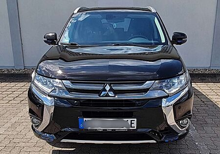 Mitsubishi Outlander Plug-In Hybrid 2.0 4WD Plug-In Hybrid To