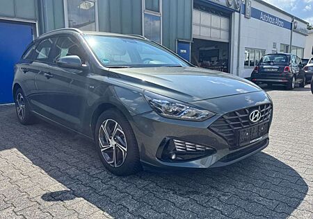 Hyundai i30 cw Select Mild-Hybrid CARPLAY SITZH PDC ALLW