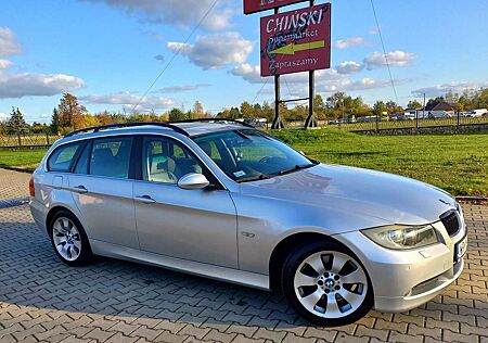 BMW 325xi 325 Touring Aut.