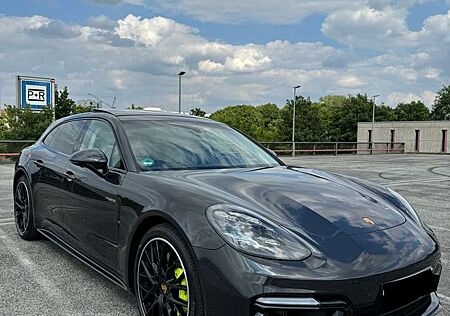 Porsche Panamera E-Hybrid Sport Turismo Approved