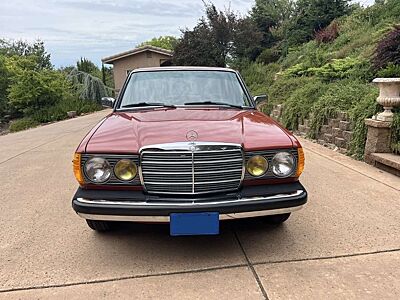 Mercedes-Benz 300 D W123 TURBO DIESEL