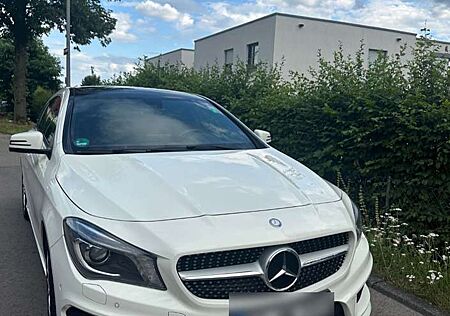 Mercedes-Benz CLA 200 (117.943)