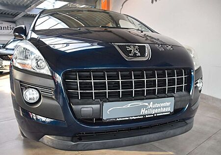 Peugeot 3008 2.0HDI Premium Klima Panorama Allwetter PDC