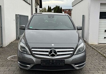 Mercedes-Benz B 200 gebraucht kaufen Mercedes-Benz B 200 B200 -AUTOMATIK-PANO-XENON-LED-NAVI-PDC-