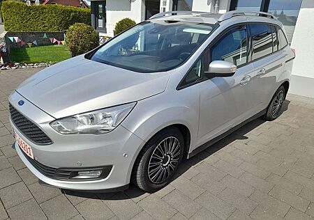 Ford Grand C-Max mit umfangreicher Ausstattung