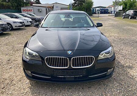 BMW 530d 530 Xenon Navi Sportsitze Leder Kamera S-Heft