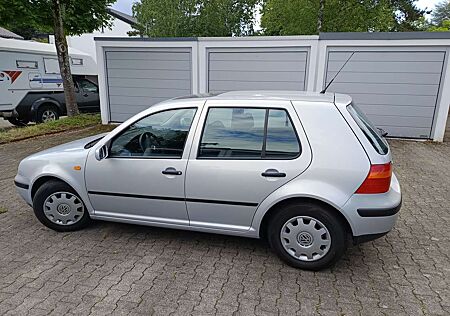 VW Golf Volkswagen 1.4