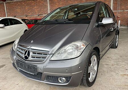 Mercedes-Benz A 180 A -Klasse /PDC/KLIMA/SHZ/AUTOMATIK