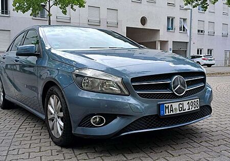 Mercedes-Benz A 180 CDI (BlueEFFICIENCY) Style
