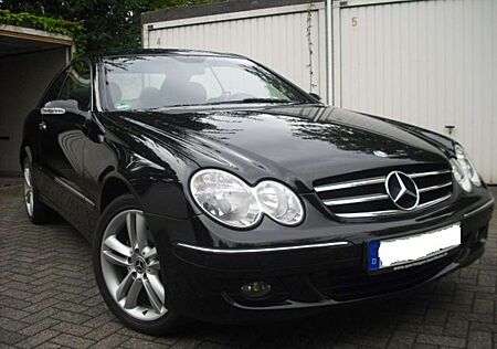 Mercedes-Benz CLK 200 Coupe Avantgarde Kompressor - Leder - Rentnerfzg.