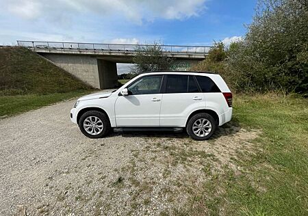 Suzuki Grand Vitara 2.4 Automatik Comfort