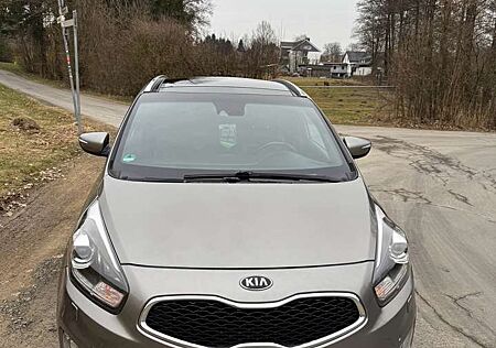 Kia Carens CRDi DPF LX