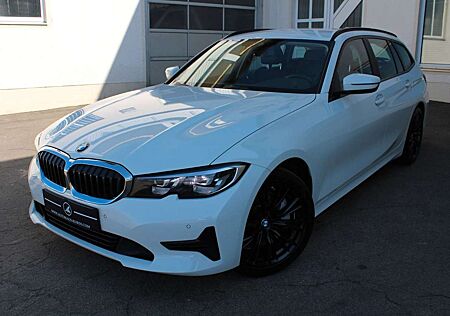 BMW 330 d Tou. M-Sport Interior LED LEDER AHK COCKPIT