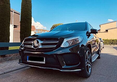 Mercedes-Benz GLE 350 d 4Matic Voll *Standheizung*AMG-Line PS
