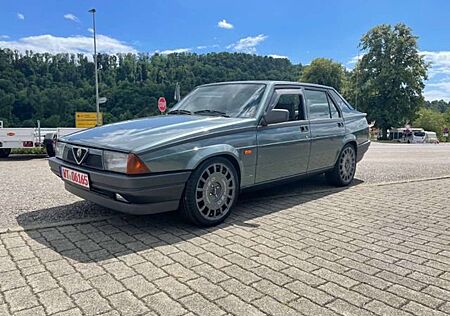 Alfa Romeo 75 1.8 IE