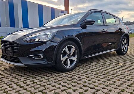 Ford Focus Lim. Active AHK 2,0Tdci 150PS Automatik