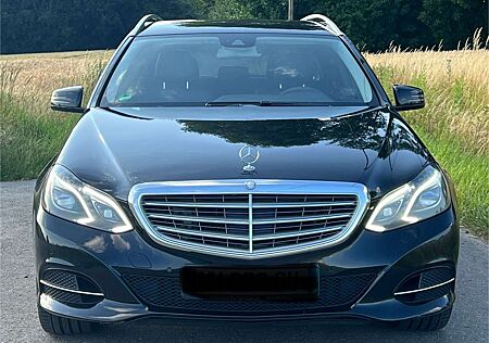 Mercedes-Benz E 200 T BlueTEC 7G-TRONIC Elegance