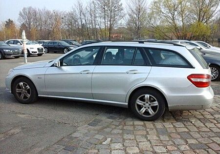 Mercedes-Benz E 250 E T-Modell CDI BlueEfficiency