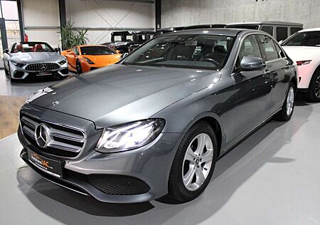 Mercedes-Benz E 250 Lim/Avantgarde/LEDER/RFK/SD/LEDER/NAVI