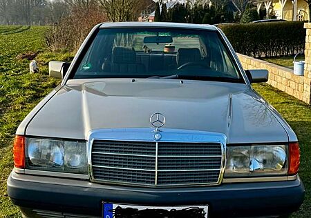 Mercedes-Benz 190 E 2.0