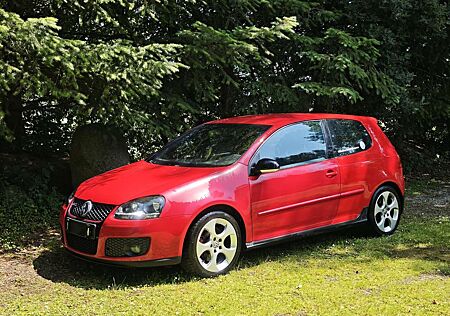 VW Golf GTI Volkswagen 2.0