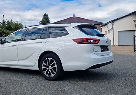 Opel Insignia B Sports Tourer Edition 1 Hand Kamera