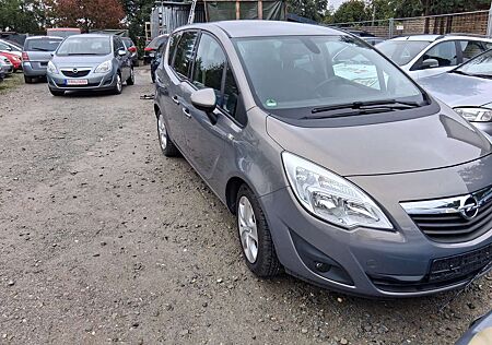 Opel Insignia Fließheck 1.8 Cosmo