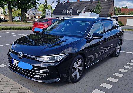 VW Passat Variant Volkswagen 2.0 TDI SCR DSG Elegance