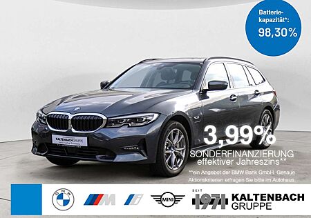 BMW 330 e Touring xDrive Sport Line PANO AHK ACC