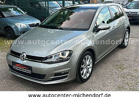 VW Golf Volkswagen VII Lim. Highline*Pano*Xenon* Tüv Neu