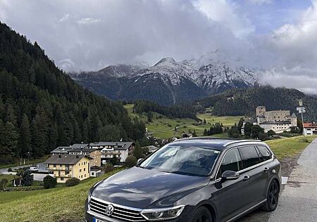VW Passat Variant Volkswagen 2.0 TDI SCR DSG (BlueM. Tech) Highline