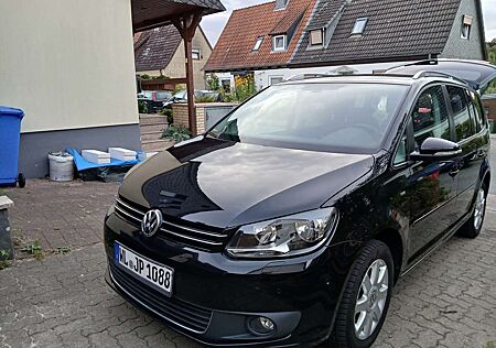 VW Touran Volkswagen Cup
