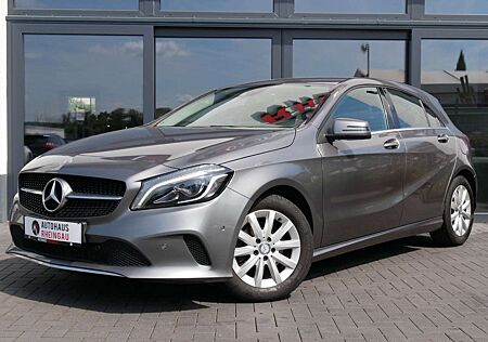 Mercedes-Benz A 180 Style BlueEfficiency LEDER LED NAVI