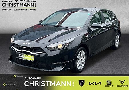 Kia Cee'd Ceed / 1.5 T-GDI 140 DCT7 VISION *KOMFORT-PLUS-PAKET*NAVI